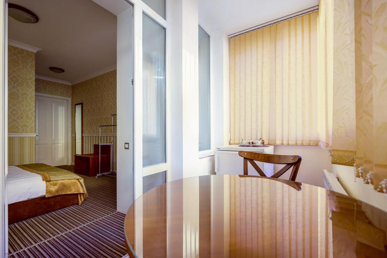 Consul Hotel Консул Одесса Экстерьер фото